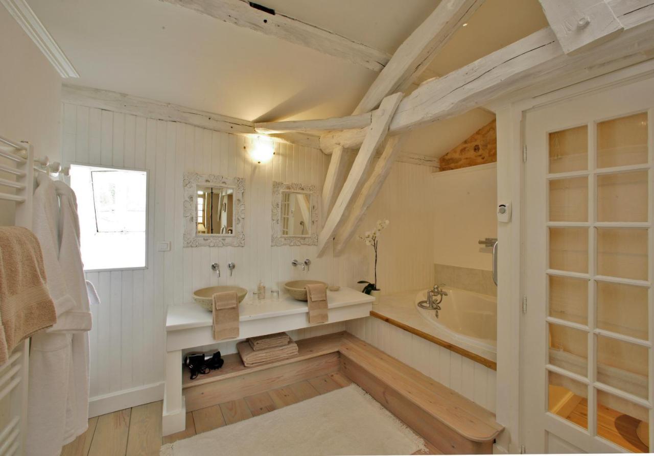 Le Prieure Du Chateau De Biron Biron  Eksteriør billede