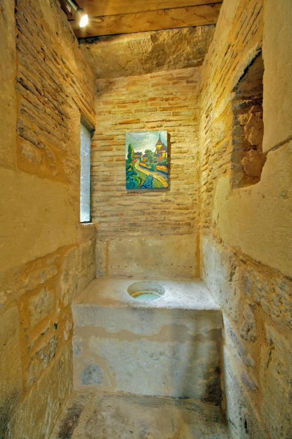 Le Prieure Du Chateau De Biron Biron  Eksteriør billede